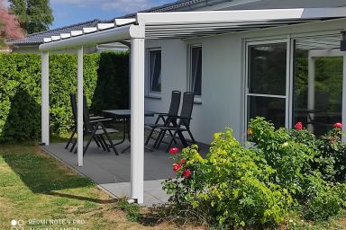 Ferienhaus FH21 - Ferienhaus für 4 Pers. mit 2 Schlafzimmern, Terrasse, Holzofensauna und WLAN