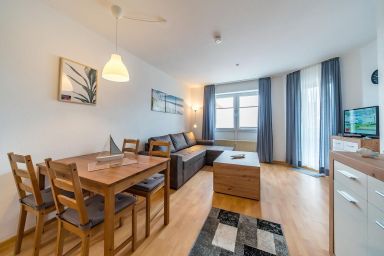 Hus Jadekieker - Behagliche Ferienwohnung an der Nordsee mit Balkon und inklusive Parkplatz