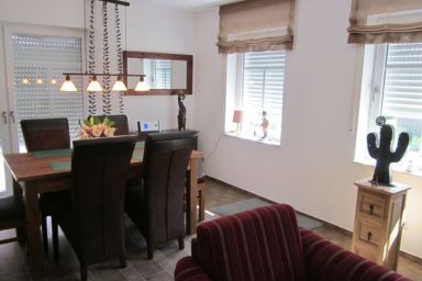Sonnberger - Hundefreundliches 110qm Ferienhaus für 5-6 Pers. mit Garten + Kamin