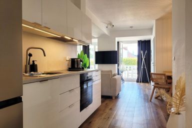 Ferienwohnung mit Meerblick und Terrasse - Nur 50 Meter zum Strand inklusive Parkplatz und Fahrradunterstellplatz - Gemütliche Ferienwohnung "Gorch Fock" mit Parkplatz – Nur 50 Meter zur Ostsee