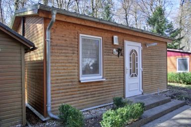 Ferienhaus FH25 - Bungalow für 4 Pers. mit 2 Schlafzimmern auf dem Gelände vom Zeltplatz