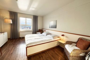 Pier 09 im Pierspeicher - Doppelbett-Zimmer "Pier 9" im Pierspeicher am Hafen von Kappeln.