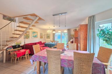 Ferienhaus Holly Day Neßmersiel - Ferienhaus Holly Day Neßmersiel: Familienzeit mit Garten, nah am Strand