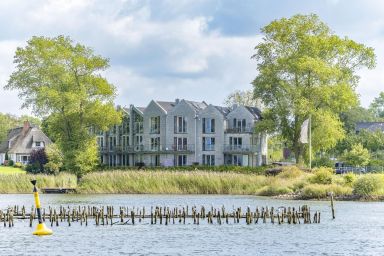 Steuermann - ebenerdig und barrierefrei - Ferienwohnung "Steuermann - ebenerdig und barrierefrei" mit Blick auf den Hafen