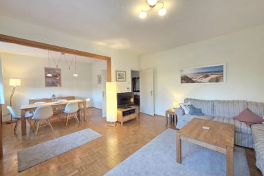 Ferienhaus Teddis Haus - Freistehendes Ferienhaus mit Wintergarten, Garten und moderner Ausstattung