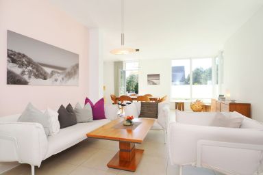 Ostseeland - 165 m² großes Ferienhaus, Kapitänsweg 17, Ferienanlage Ostseeland in Karlshagen auf Usedom für bis zu 6 Personen, drei Schlafzimmer, 250 m zum Sandstrand, Terrasse, PKW Stellplatz