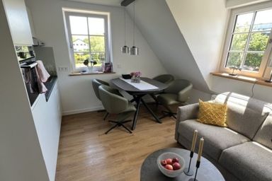Lütt Mööv - Ferienwohnung Lütt Mööv mit Terrasse und Garten in Wenningstedt auf Sylt