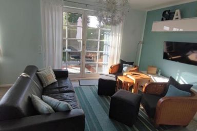 Lindenstr. 32 a "Kehr Wieder" - Modernes Ferienhaus in Zingst mit Terrasse, Garten und hochwertiger Ausstattung