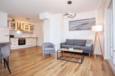 Villa Siegfried - Exklusive 3-Zimmer-Ferienwohnung mit Meerblick und Balkon – nur 50 m zum Strand