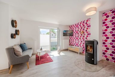 Villa Doris - Moderne Ferienwohnung in Heringsdorf mit Balkon – nur 1000 m vom Strand entfernt