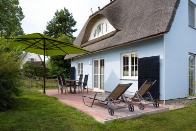 Ferienhaus in Hohenkirchen mit Garten, gemeinsamem Pool und Terrasse