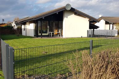 K14 Eingezäuntes Haus mit Terrasse und Garten