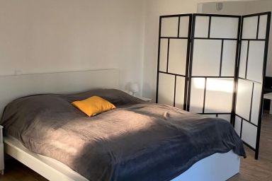 mit Terrasse und kleinem Garten - mit Terrasse und kleinem Garten .1