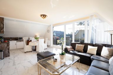Ferienwohnung Goldene Perle - Ferienwohnung, Dusche, WC, Balkon