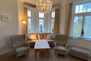 Haus Frisia - Ferienwohnung Leuchtturm