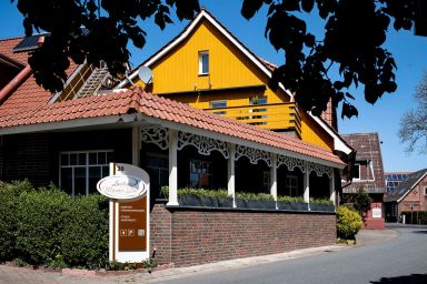 Landhaus Wremer Deel - Premium-Apartment im EG mit barrierefreier Dusche