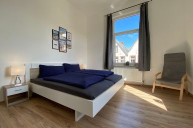 Charmante Altbauwohnungen an der Kesselschleuse - 118qm - Altbauwohnung - Mit Flussblick - 2SS/1BR/1WZ