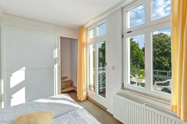 Villa Ostseewarte, STRANDNAH, teilw. SEEBLICK, FAHRSTUHL - Villa Ostseewarte Whg. 18, SÜDBALKON, FAHRSTUHL