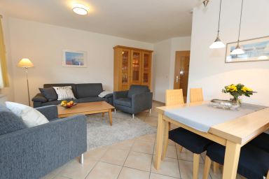 CSP: Dünenhaus Göhren Ferienwohnungen in ruhiger Lage - Dünenhaus Göhren Whg. 04 mit 2 Balkone Süd/West