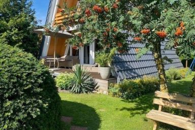 Komfortabeles Finnhuetten Ferienhaus im Fischerdorf Freest