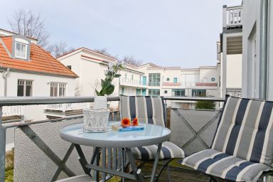 Strandstraße 32 - 04-10