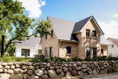 Ferienhaus Libelle - Feriendomizil für 14 Pers. - Haupt- und Nebenhaus