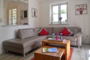 Friesenperle  9, Feldstraße