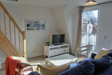 Ferienwohnung U6 "Leuchtturm" - moderne strandnahe 4-Zimmer-Ferienwohnung für bis 6 Pers. mit Balkon