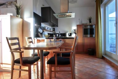 Ferienwohnung E10 - "Ferienwohnung E10: Modernes Urlaubsparadies in Graal-Müritz!"