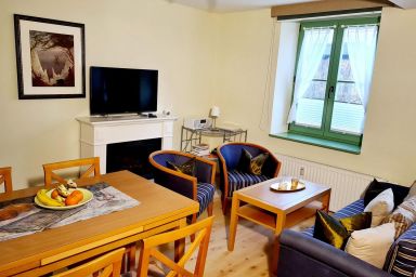 Villa am Ostseestrand - 3-Zimmer Ferienwohnung in direkter Strandlage - nur 50 m zum feinsandigen Strand