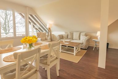 Apparthotel Seehof Appartement 9 - Großzügiges Appartement im ersten Obergeschoss - mit Balkon und Seeblick