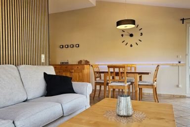 Villa Sanssouci - Meerzeit – Exklusive Ferienwohnung mit Balkon & maritimer Atmosphäre