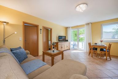 Ferienwohnung Sonnenblick mit Balkon und nur 800 m zum Strand - Gemütliche Ferienwohnung Sonnenblick in Ückeritz – Strandnah und hundefreundlich