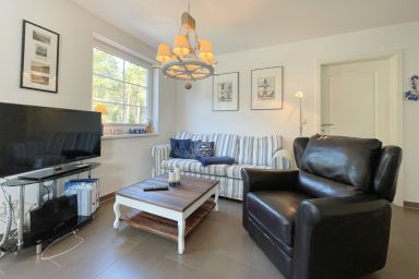 Am Küstenwald - "Urlaub an der Ostsee: Gemütliche Ferienwohnung mit Garten und Kamin!"