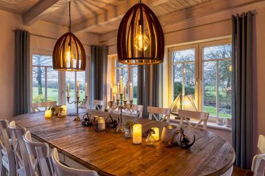 Küstenvilla - Reetdachhaus Küstenvilla Büsum