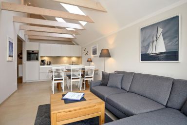 Haus am Wald - 70m² Wohnung mit Balkon für 4 Personen und Hund