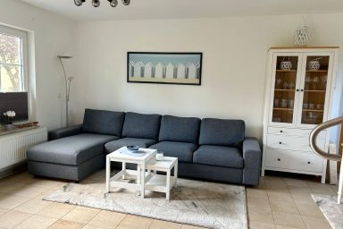 Am Deich - Familienfreundliches Ferienhaus in Strandnähe mit Garten und Terrasse in Zingst