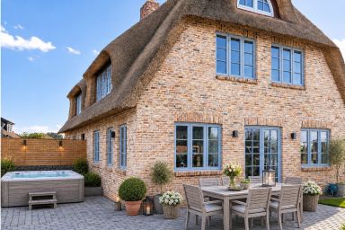 Reethus Lente - Reethus Lente: Nordsee-Ferienhaus mit Sauna und Whirlpool in ruhiger Lage
