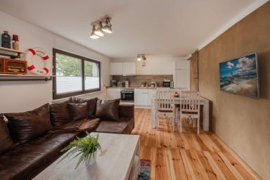 Haus Becker - Gemütliche Ferienwohnung in Heringsdorf mit Garten, 700 m vom Strand entfernt