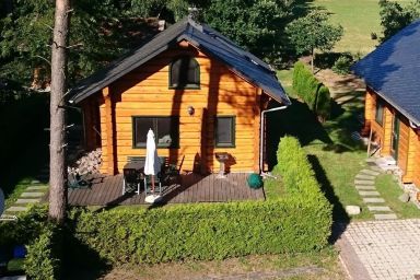 Haus Drossel - Ferienhaus in Fuhlendorf mit Sonniger Terrasse