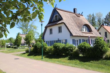 Ferienhaus mit Garten, Sauna, Kamin und Whirlpool