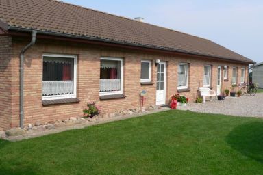 Ferienwohnung im Ostseebad Schönhagen  mit Eigener Terrasse