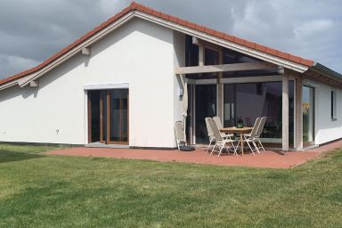 G9 eingezäuntes Haus in Randlage mit Weitblick