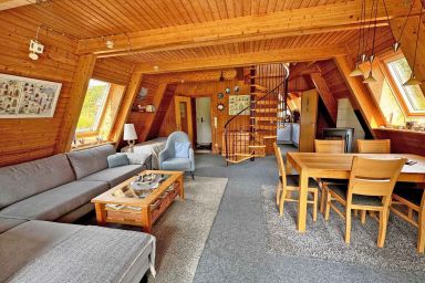 Urlaub für die ganze Familie - - Parkplatz vor der Haustür - mit W-LAN