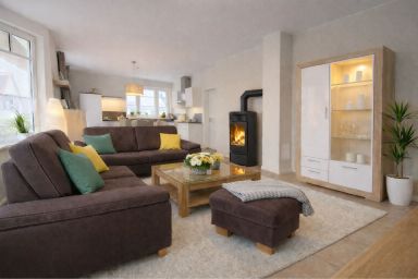 E8 Reetdach Ferienhaus mit Sauna Ostseebad Rerik - E8: 4-Raum-Reetdachhaus Strandvogel mit Sauna und Kamin