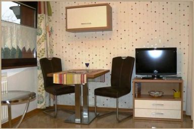 Ferienhaus Frier - Wohnung Sellebrunn zur Inselseite