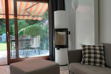 Ferienwohnung Gorch-Fock - 2 Zi.-FeWo 1, 50m²,souterrain,Terrasse, Kamin