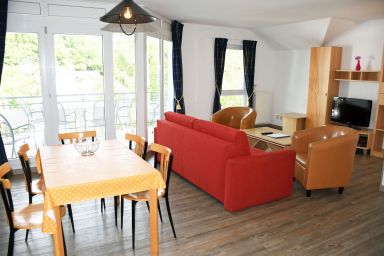 Appartementhaus mit Balkon im Ostseebad Göhren (HM-10-18) - 16 schöne 3-Raum-Ferienwohnung mit Balkon