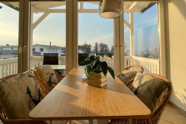 Appartementhaus mit Balkon im Ostseebad Göhren (HN) - 18 schöne 3-Raum-Ferienwohnung mit Seeblick u. Balkon