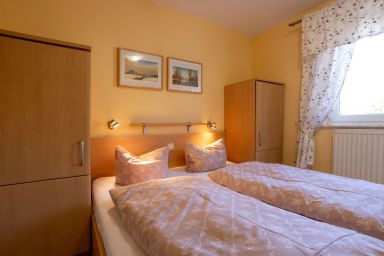 Ferienwohnungen mit Terrasse in Sellin zum Südstrand - Ferienhaus 05 und Terrasse